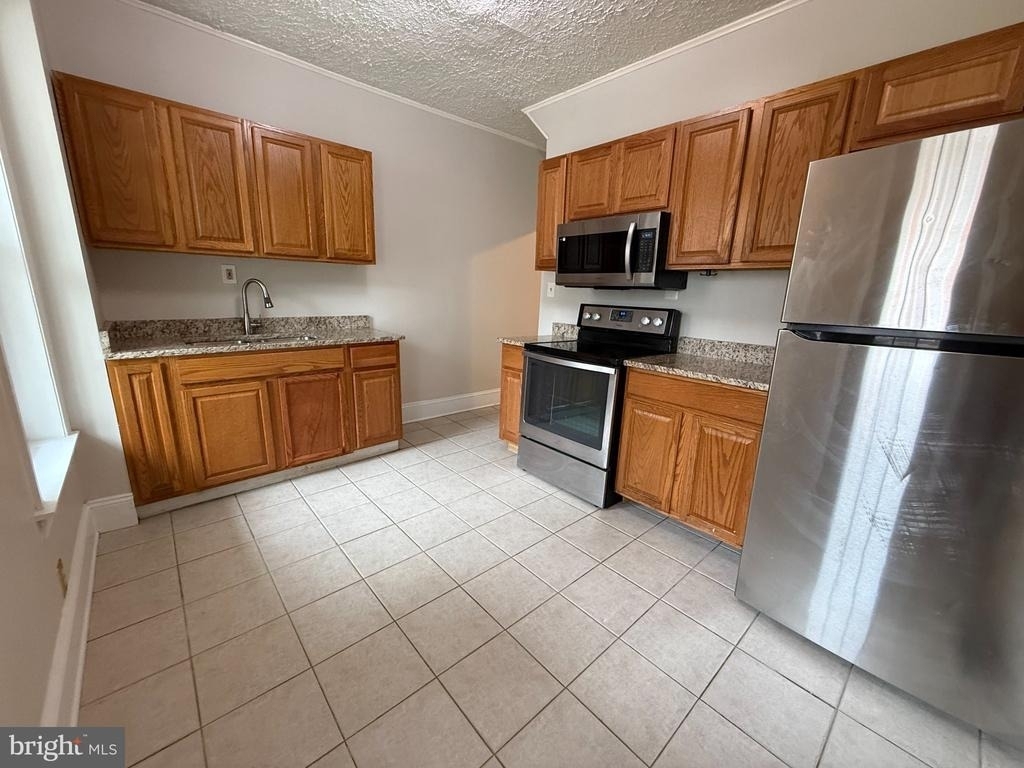 443 N Mulberry Street - Photo 9