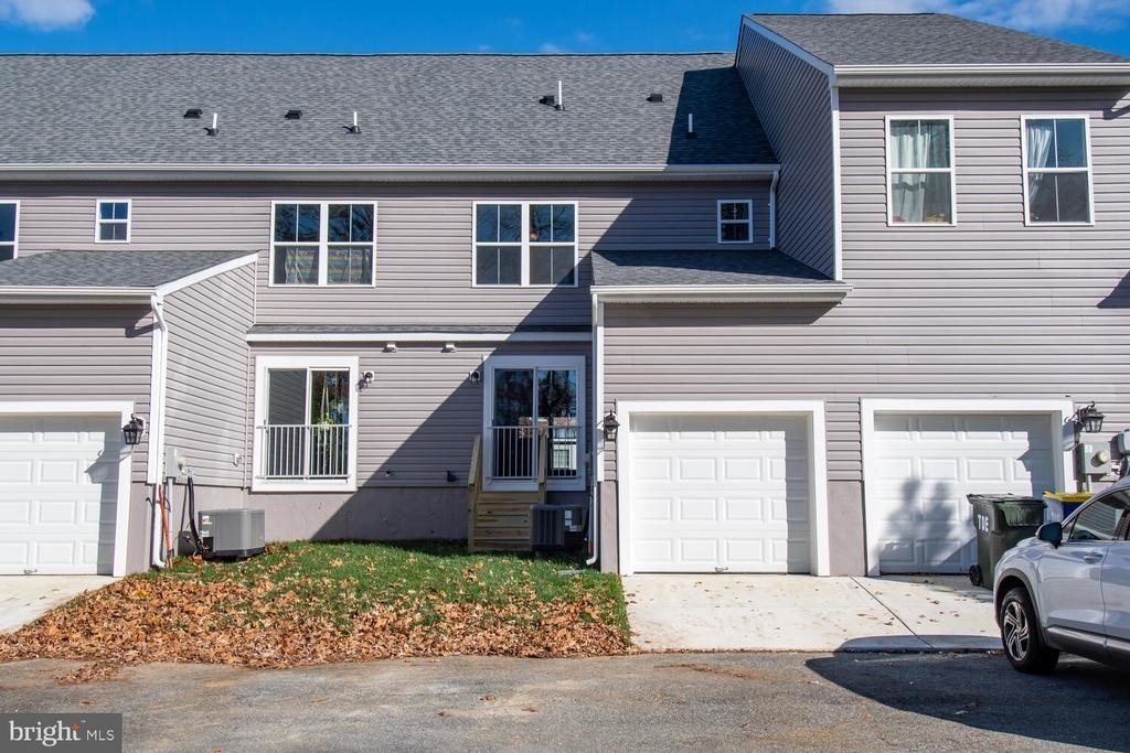 504 Wheatley Drive - Photo 2