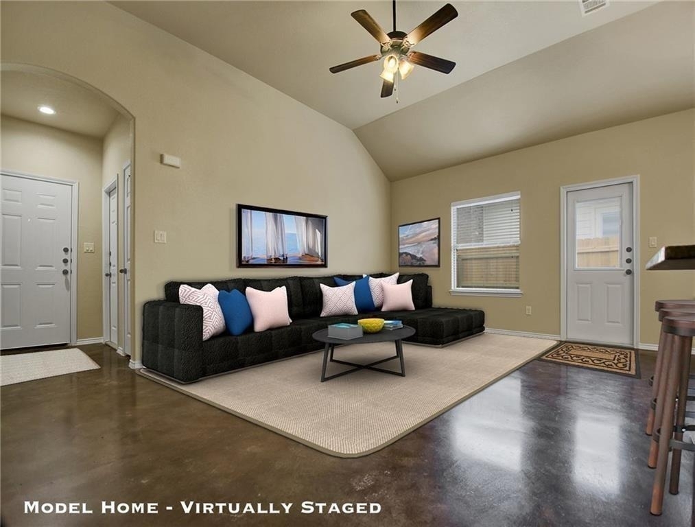 265 Joanne Loop - Photo 1
