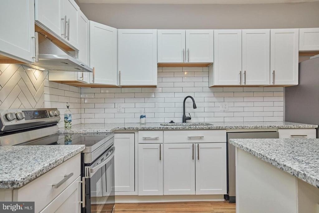 1516 Opus Avenue - Photo 3
