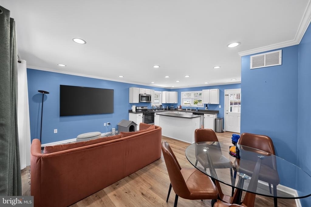 1005 7th Street - Photo 9
