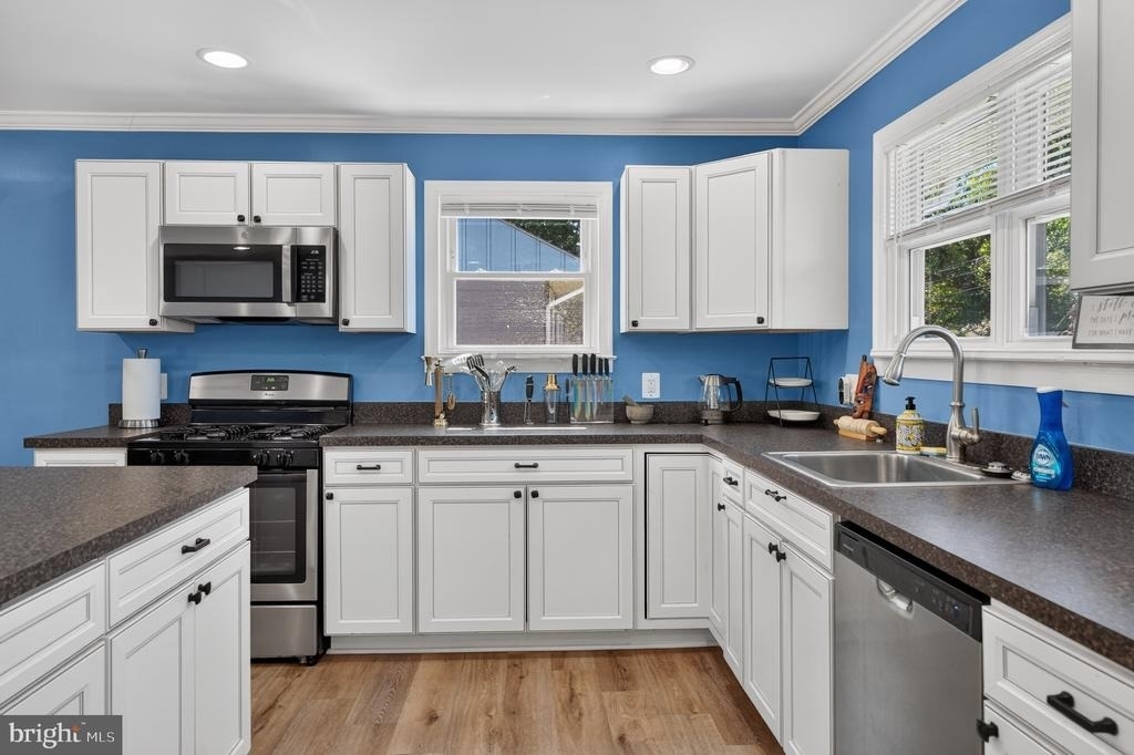 1005 7th Street - Photo 4