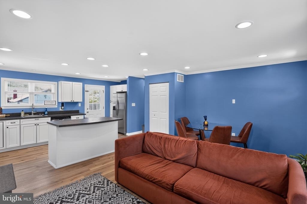 1005 7th Street - Photo 8
