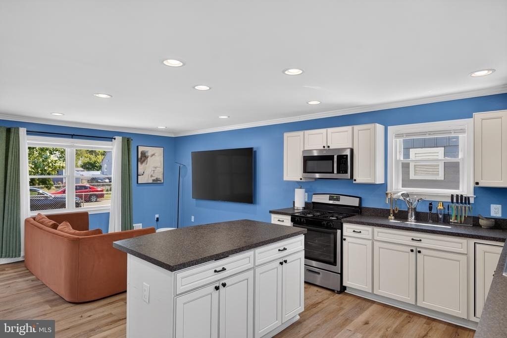 1005 7th Street - Photo 6
