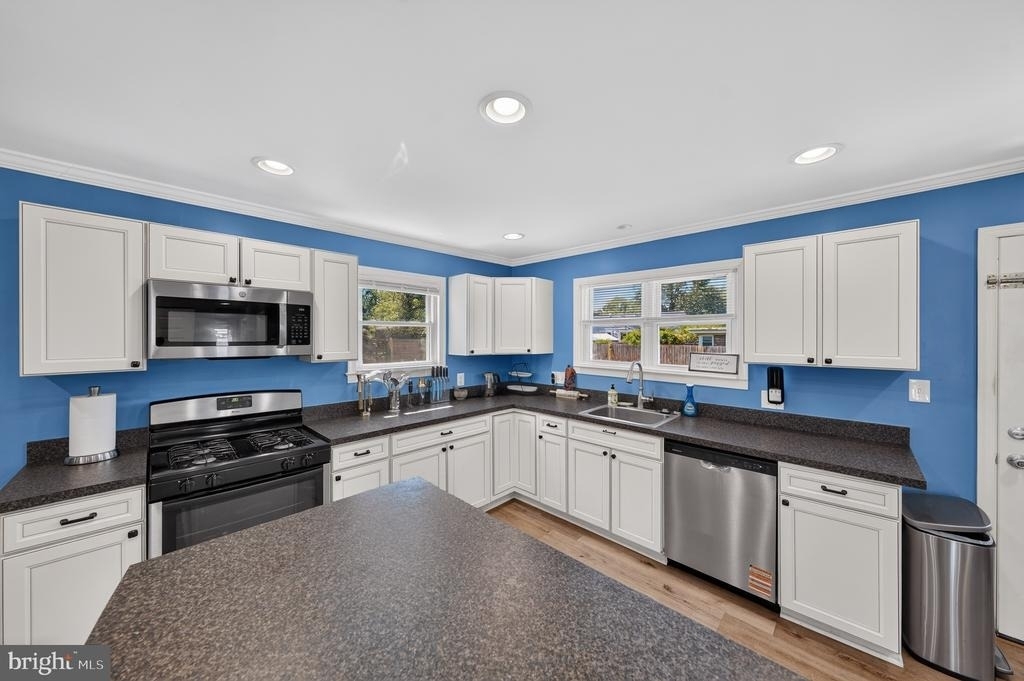 1005 7th Street - Photo 5