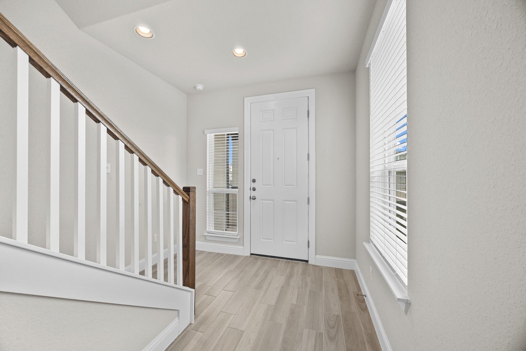 213 Graver St - Photo 19