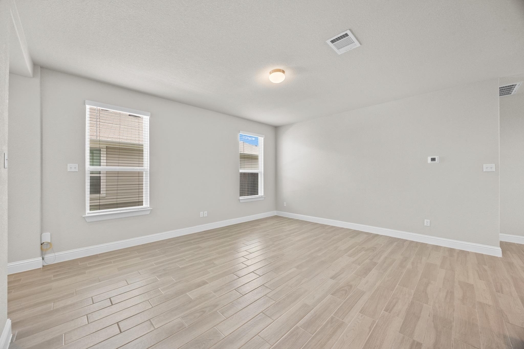 213 Graver St - Photo 5