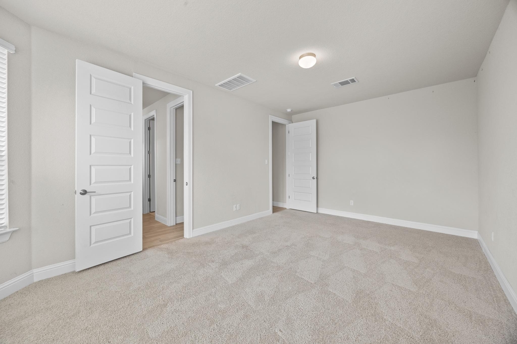 213 Graver St - Photo 15