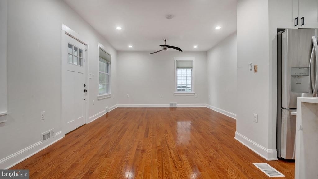 3717 36th Street - Photo 6