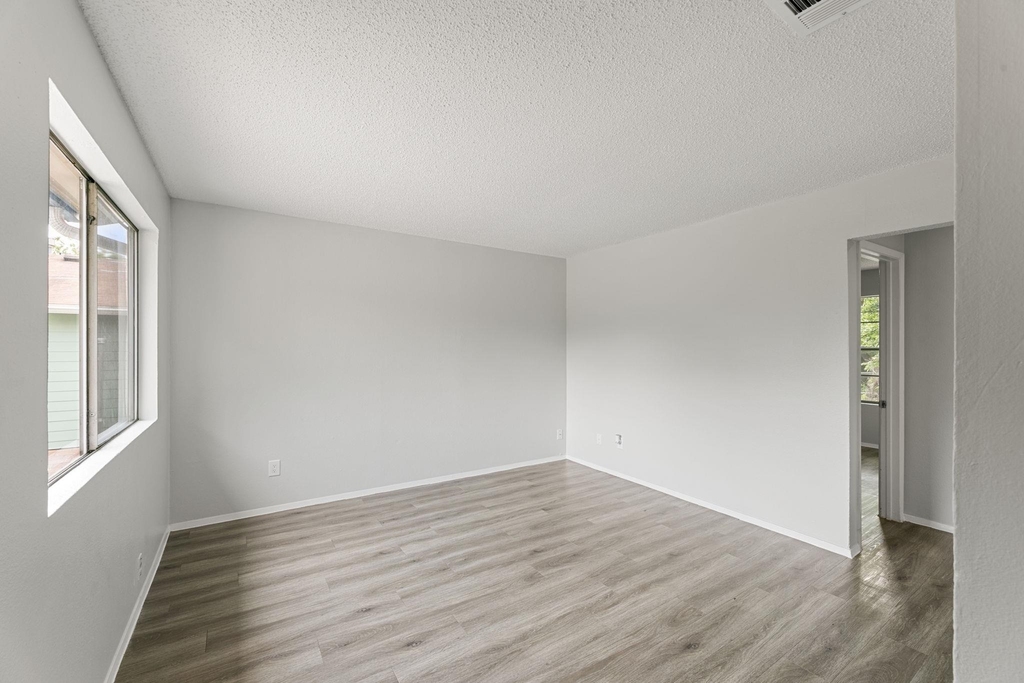 3460 Willowrun Dr - Photo 3