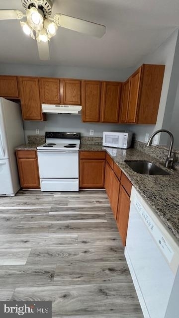 7927 Foxcrest Court - Photo 3