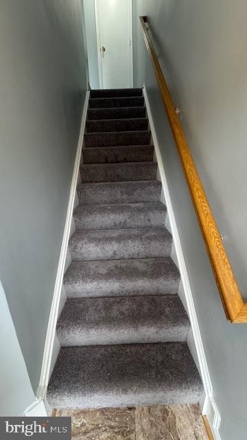 7927 Foxcrest Court - Photo 1