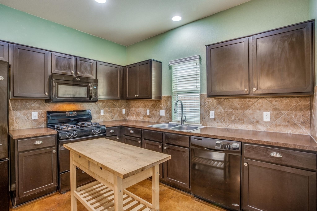 4518 Senda Ln - Photo 9