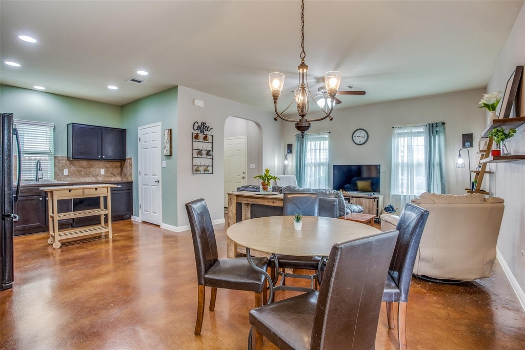 4518 Senda Ln - Photo 6