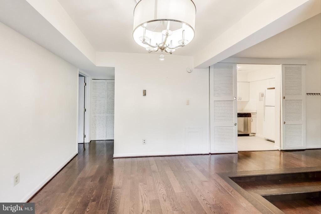 9820 Georgia Avenue - Photo 7