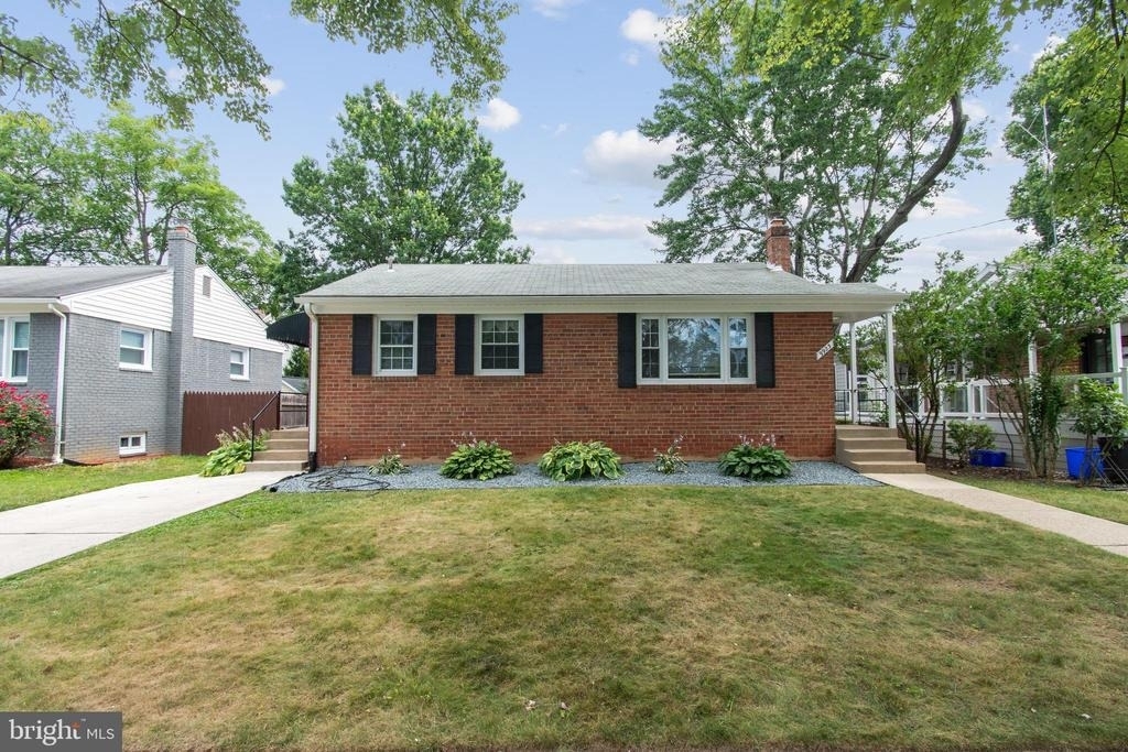 9923 Mayfield Drive - Photo 0