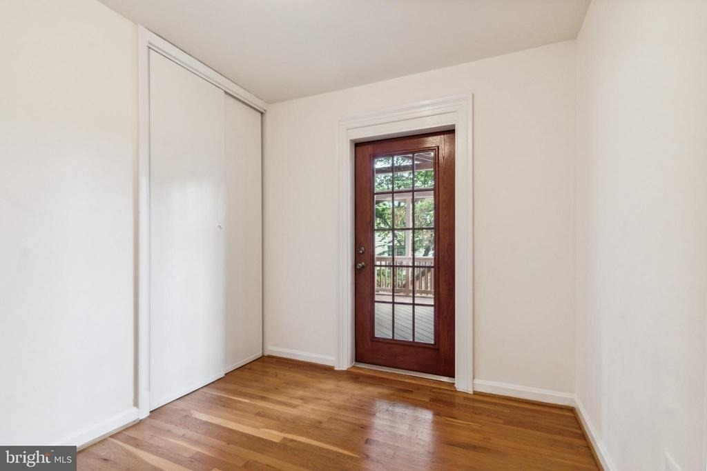 9923 Mayfield Drive - Photo 11