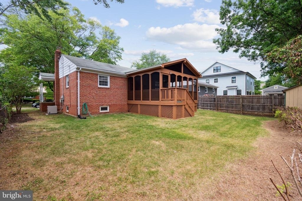 9923 Mayfield Drive - Photo 21