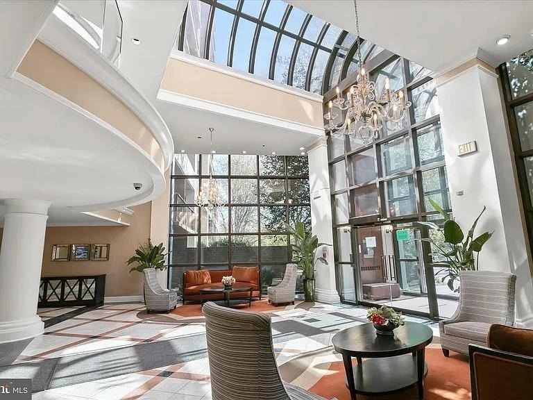 10101 Grosvenor Place - Photo 16