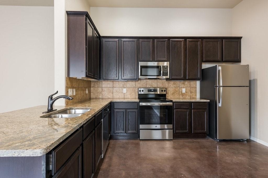 491 Jack Rabbit Ln - Photo 3