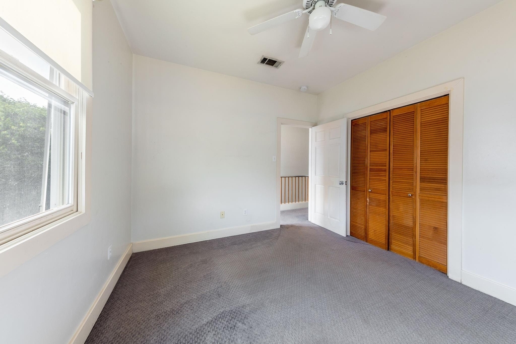 1608 E 19th St - Photo 26