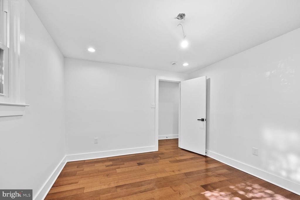 10222 Arizona Circle - Photo 19