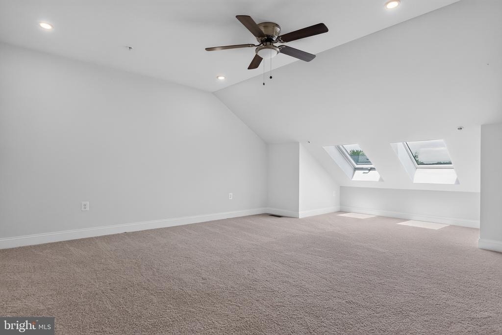 12241 Bluffwood Terrace - Photo 22