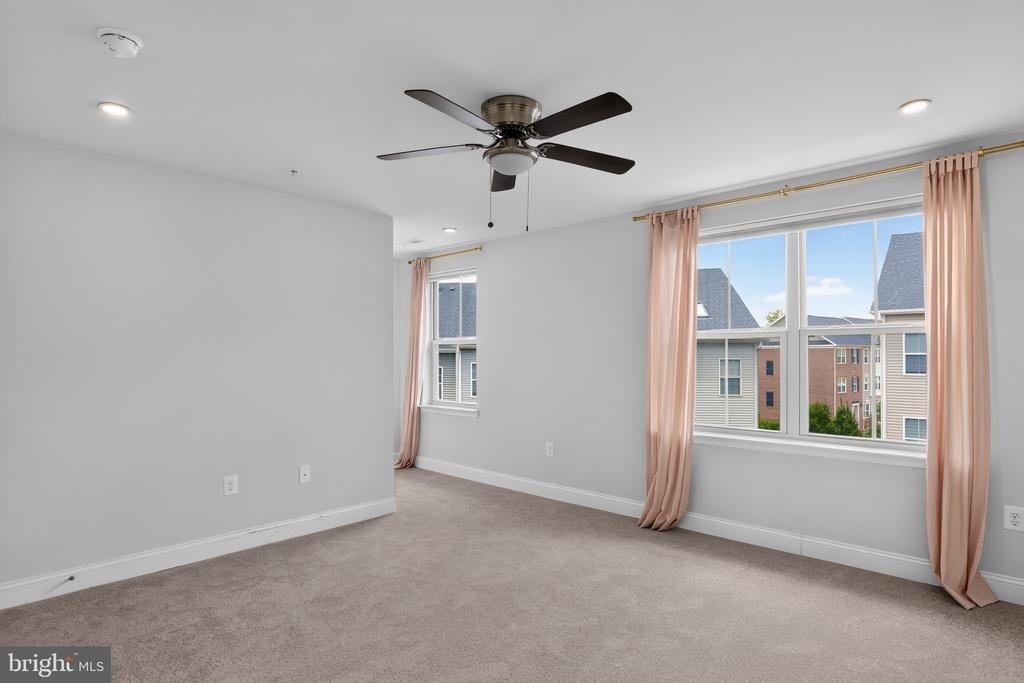 12241 Bluffwood Terrace - Photo 26