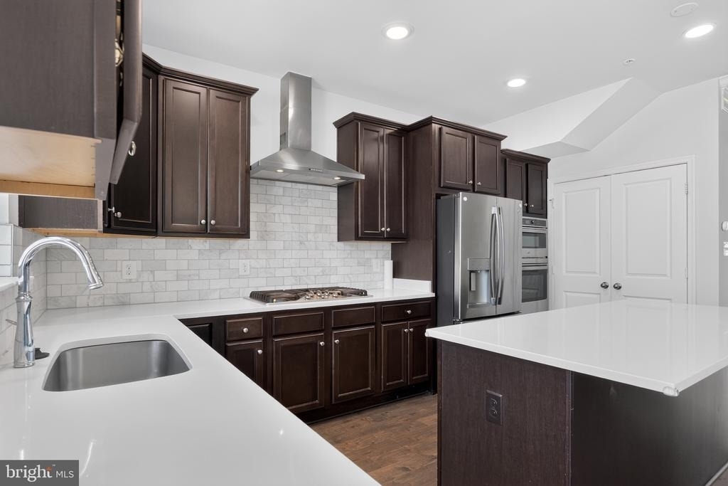 12241 Bluffwood Terrace - Photo 14