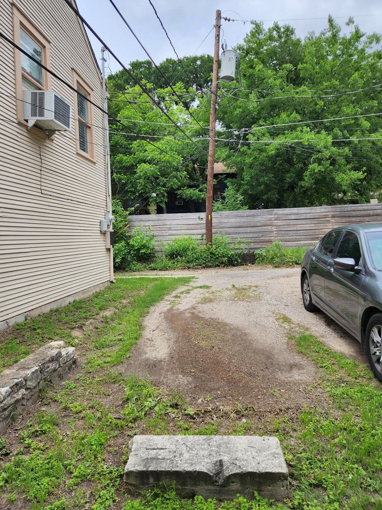 206 E 34th St - Photo 13