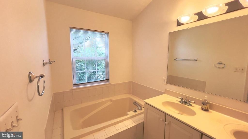 9742 Washingtonian Boulevard - Photo 24