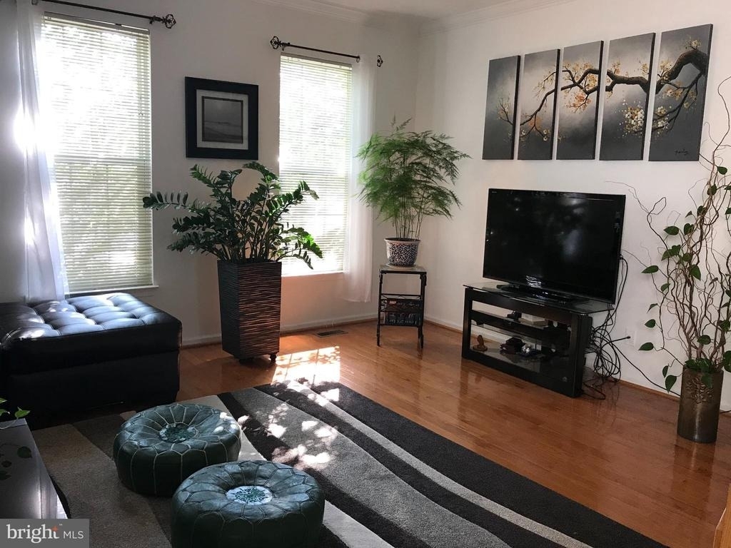 9742 Washingtonian Boulevard - Photo 10