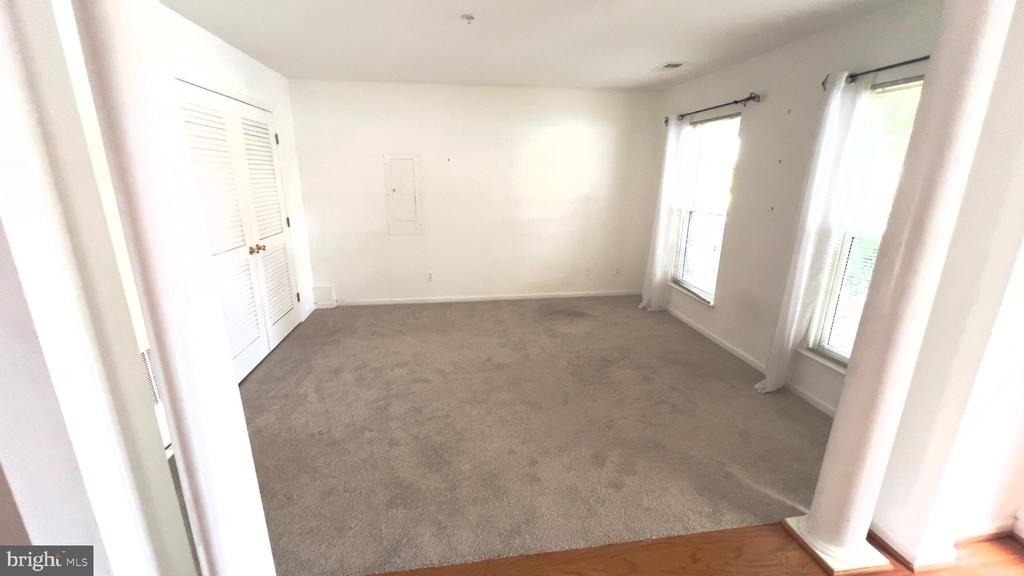 9742 Washingtonian Boulevard - Photo 3