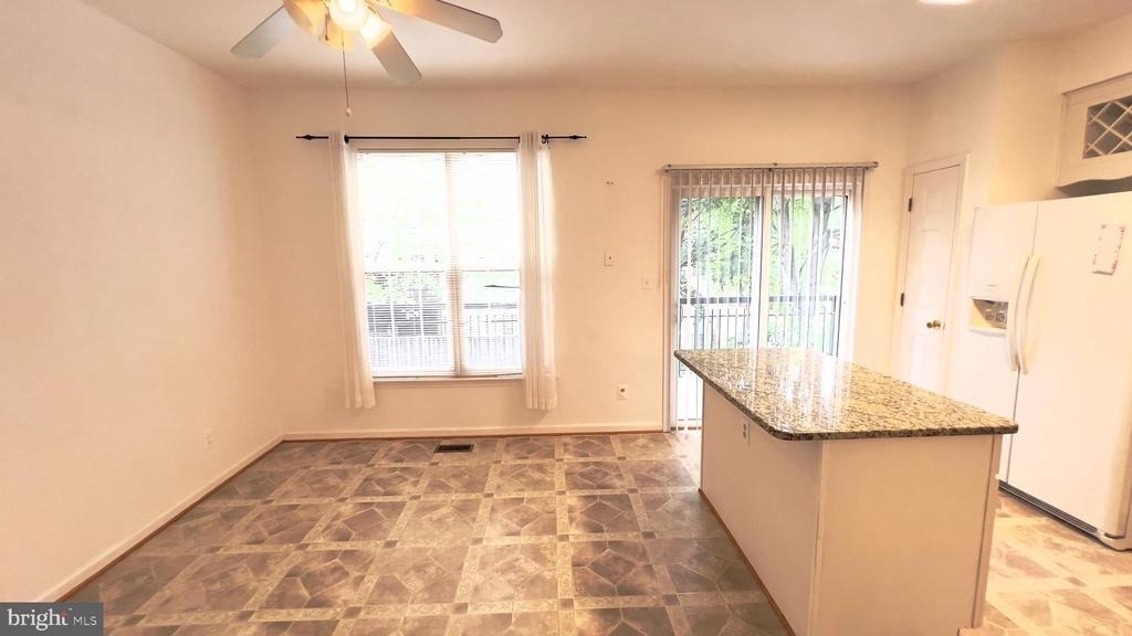 9742 Washingtonian Boulevard - Photo 10