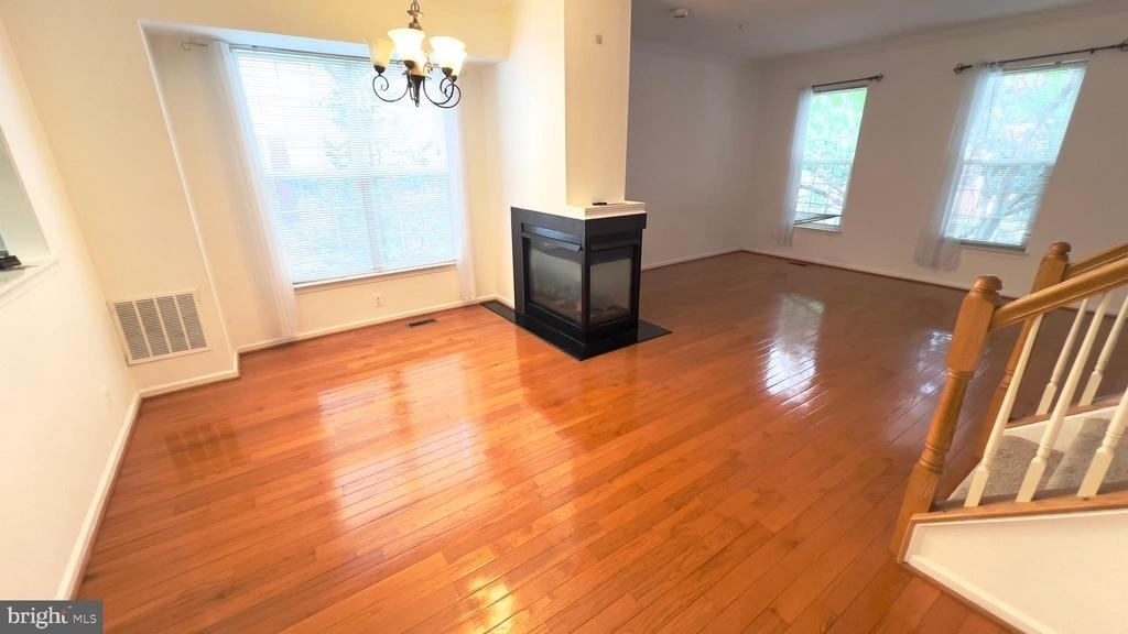9742 Washingtonian Boulevard - Photo 7