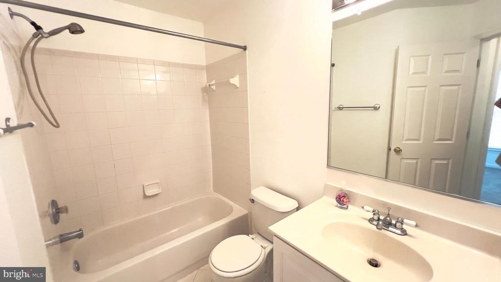 9742 Washingtonian Boulevard - Photo 15