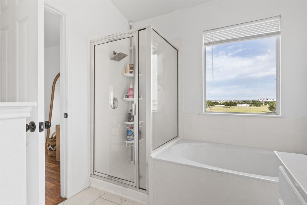 13524 Lyndon B Johnson St - Photo 33