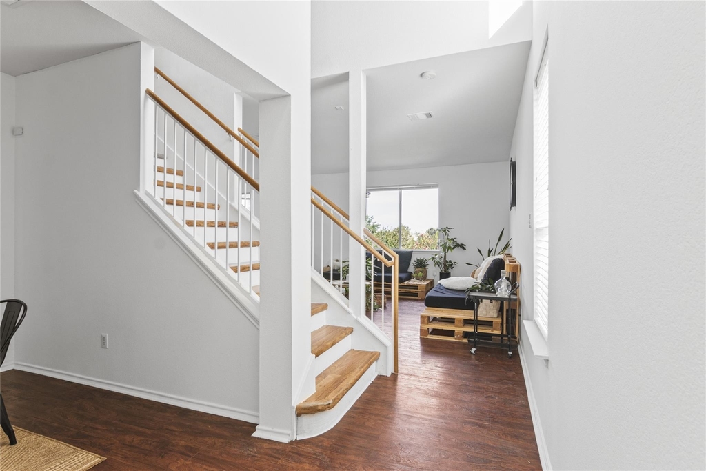 13524 Lyndon B Johnson St - Photo 4