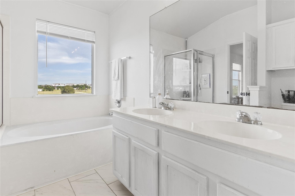 13524 Lyndon B Johnson St - Photo 31