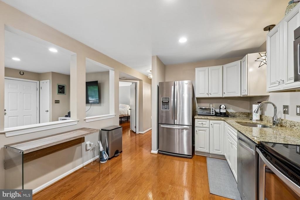5702 Brewer House Circle - Photo 17