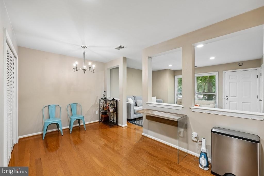 5702 Brewer House Circle - Photo 11