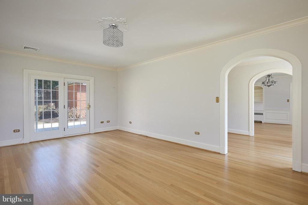 5135 Massachusetts Avenue - Photo 11