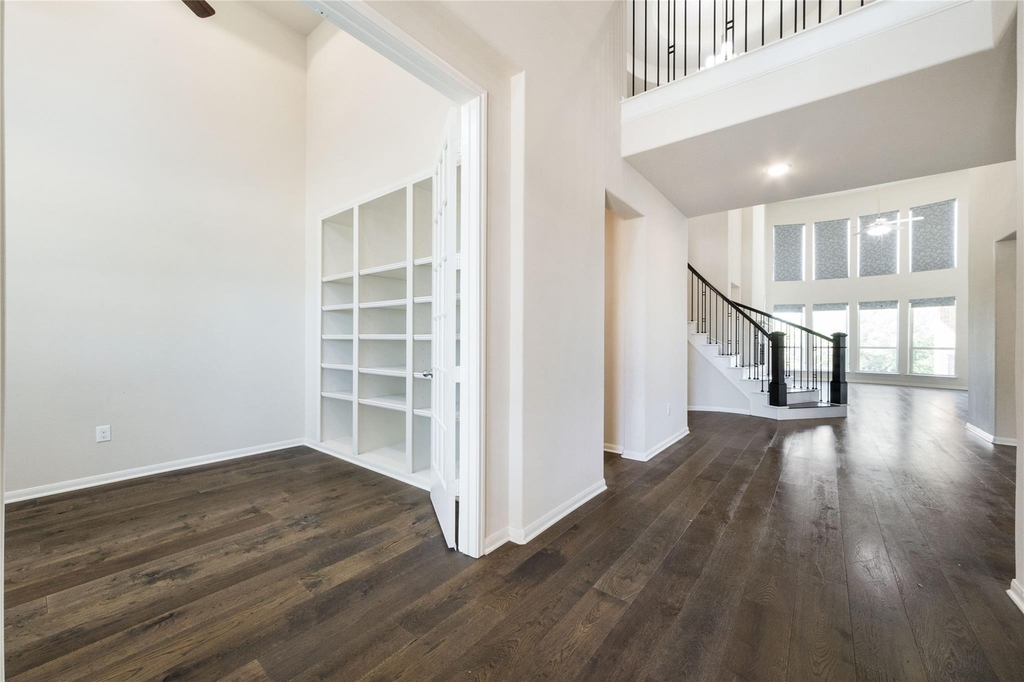 5104 Alonso Dr - Photo 5