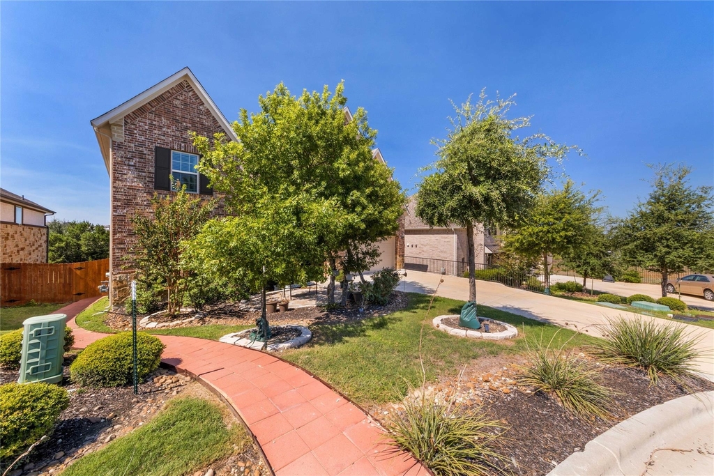 5104 Alonso Dr - Photo 25