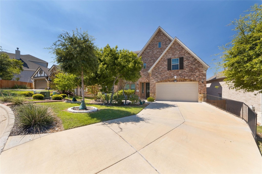 5104 Alonso Dr - Photo 1