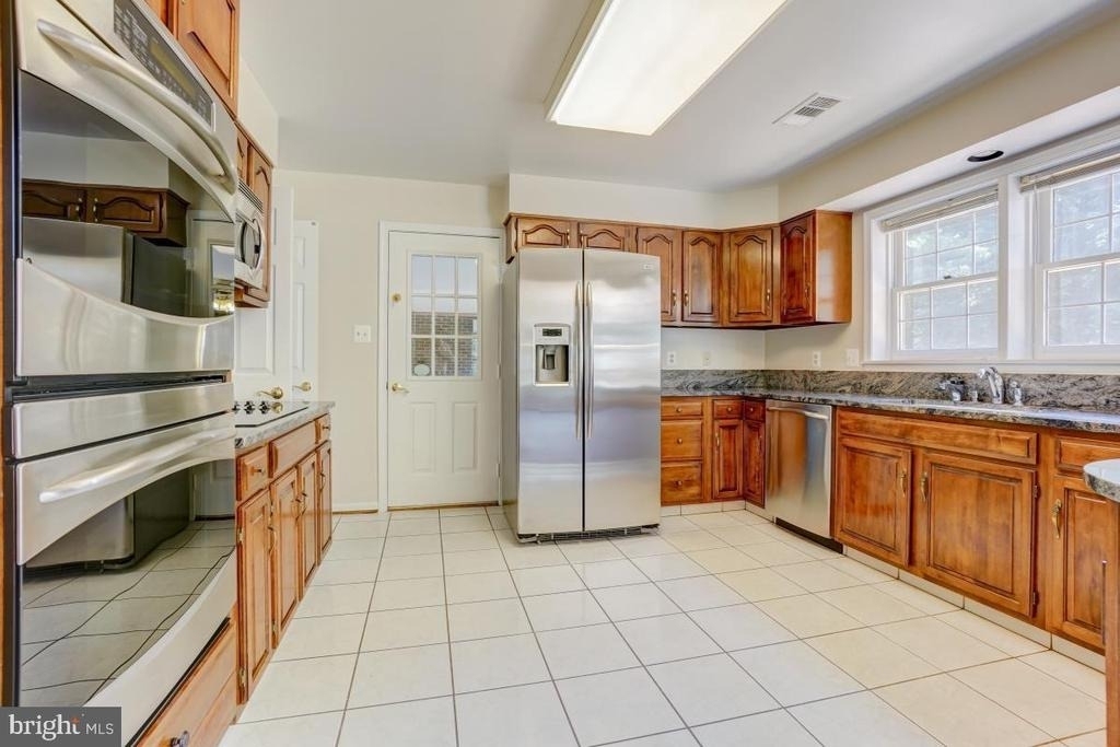 9548 Fox Hollow - Photo 19