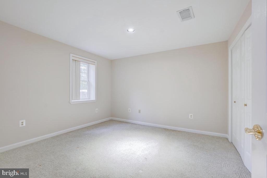 9548 Fox Hollow - Photo 35