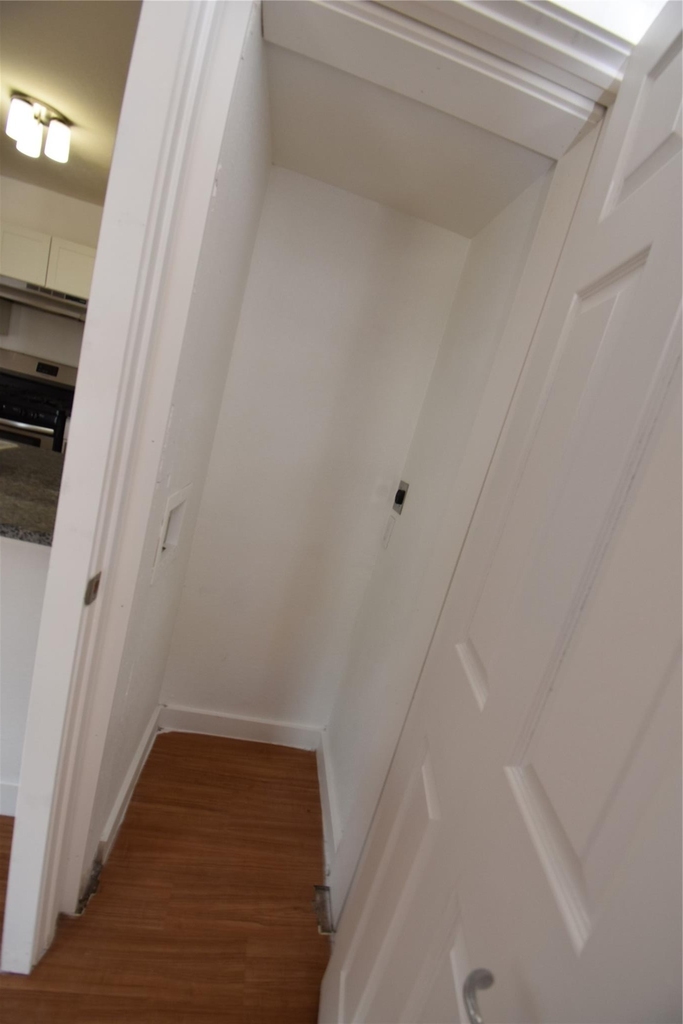 300 E Croslin St - Photo 11