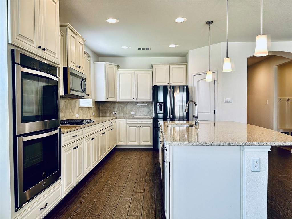 3308 De Torres Cir - Photo 5
