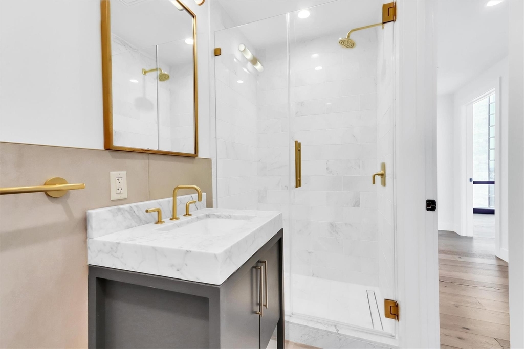 70 Rainey St - Photo 15